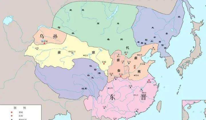 南北朝时期,比如与东晋并列的五胡十六国时期,南方是王朝,北方是王国