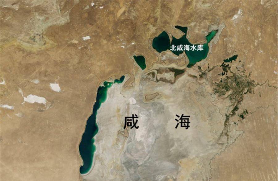 日渐枯竭的咸海结语虽然哈萨克斯坦和乌兹别克斯坦都在研究拯救咸 