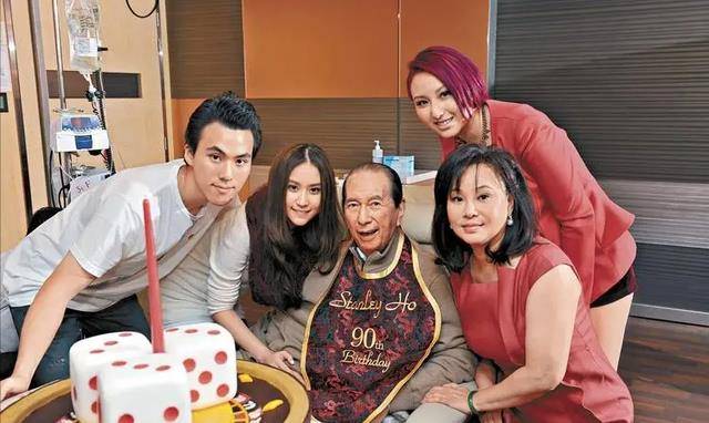 赌王何鸿燊:86万续命针每天一针,800万金丝楠木棺揭开世纪葬礼_澳门