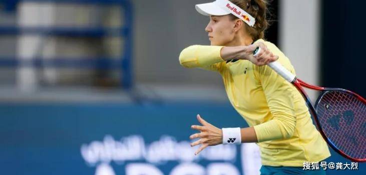 3莱巴金娜:3盘大战险胜纳瓦罗,晋级wta10008