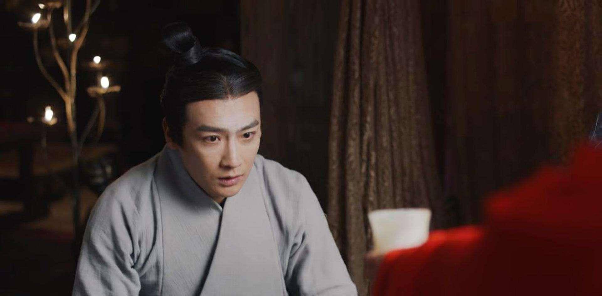 表面上,吕不韦献给了赵姬一个太监,其实这嫪毐并不是真正意义上的