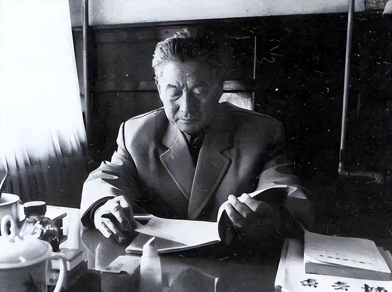 他是天津市委原书记,儿子曾任中石化董事长,因巨额被