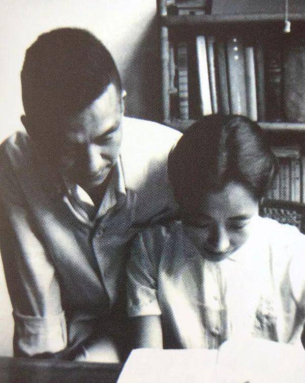 经过这几位法医学权威级的老前辈的鉴定,一致认为陈世贤的判断是对的