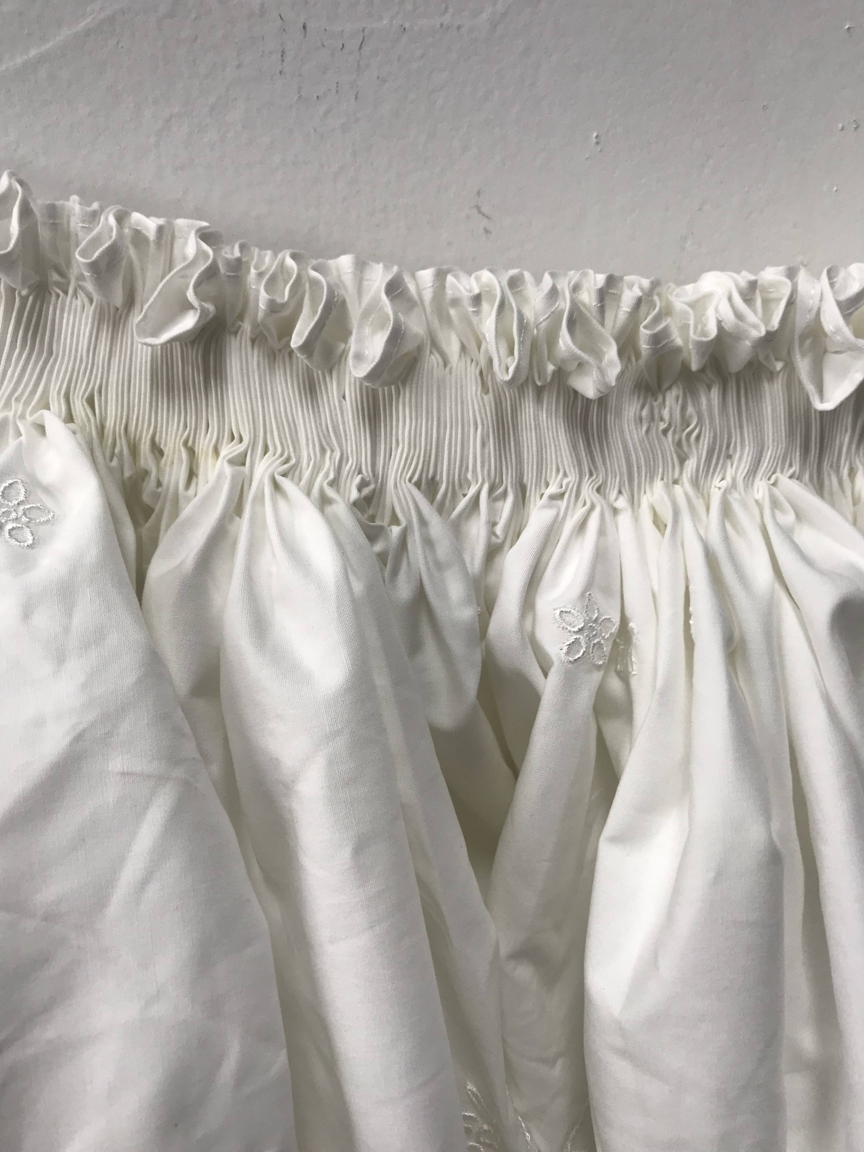 边),让你的衣服看起来就像镶嵌了珍珠一般高贵;有打揽(拉牛筋,司马克