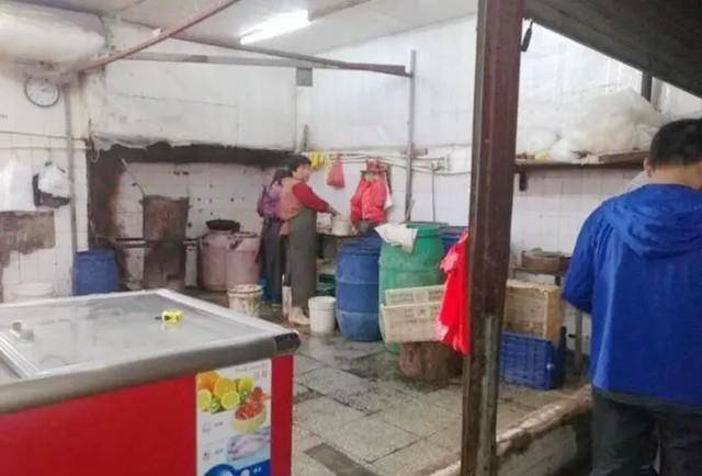 2009年,控制重庆生猪市场多年的"猪霸"王天伦,落入法网_杀猪匠_销售