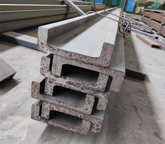 c100叉车门架槽钢的结构与性能分析_货物_处理_过程