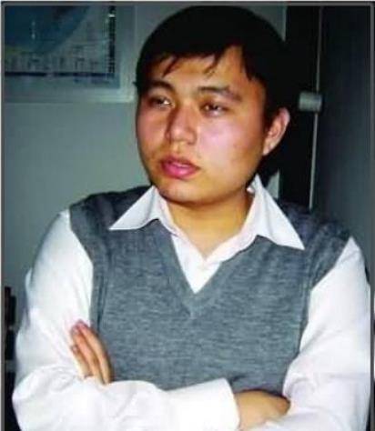 现象级作家,一书封神3年赚4000万,成名后同事不敢信直呼太低调_石悦