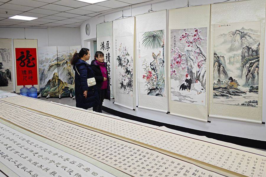庆三八天津女书画家艺术研究院书画精品展在人民书画院展厅隆重开幕