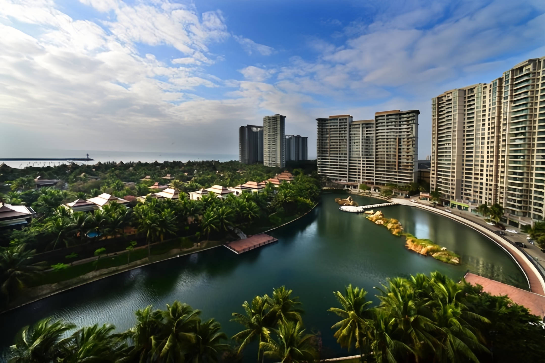 泰丰牧马湖晕染相伴的淡葱茏相遇初衷