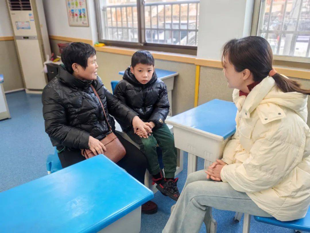 苏州市姑苏区特殊教育学校进行家长学校授课活动