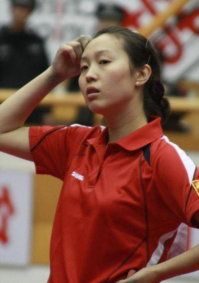 原创国乓女神白杨退役后通过武警体工大队特招成了一名军人