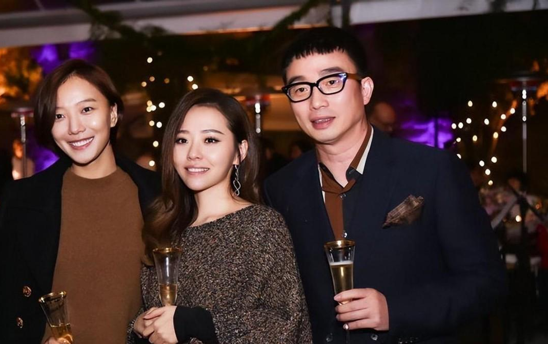 原创张靓颖与冯轲相爱15年被骗走6亿身家离婚6年后两人天差地别