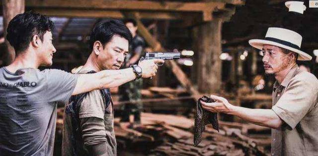 原创缉毒英雄陈新民卧底贩毒团伙百次从未失手毒枭临刑前冲他磕头