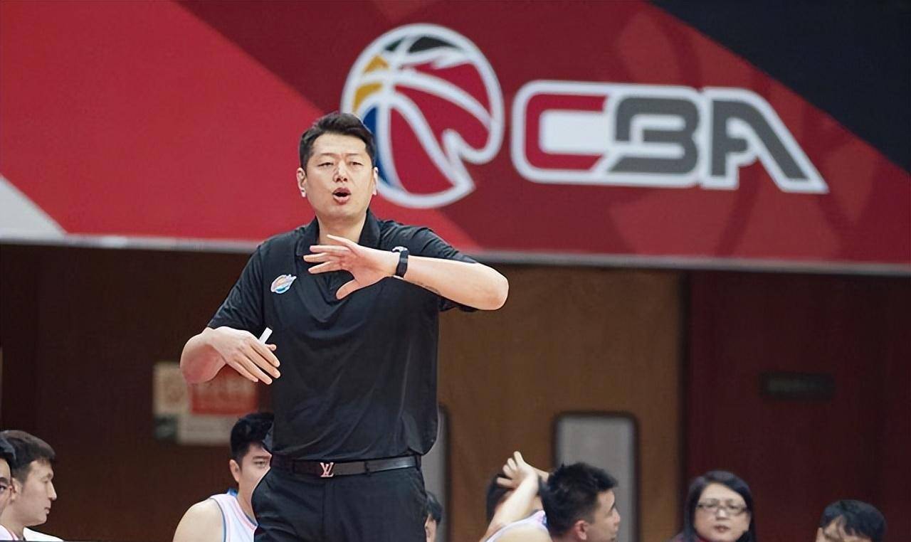 原创中国男篮莫科让丧女的前岳父岳母晚年不流泪