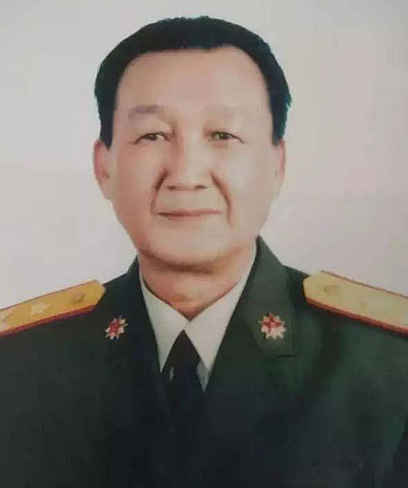 原创英雄师长刘昌友回忆老山战役期间至少有六次踏进了鬼门关