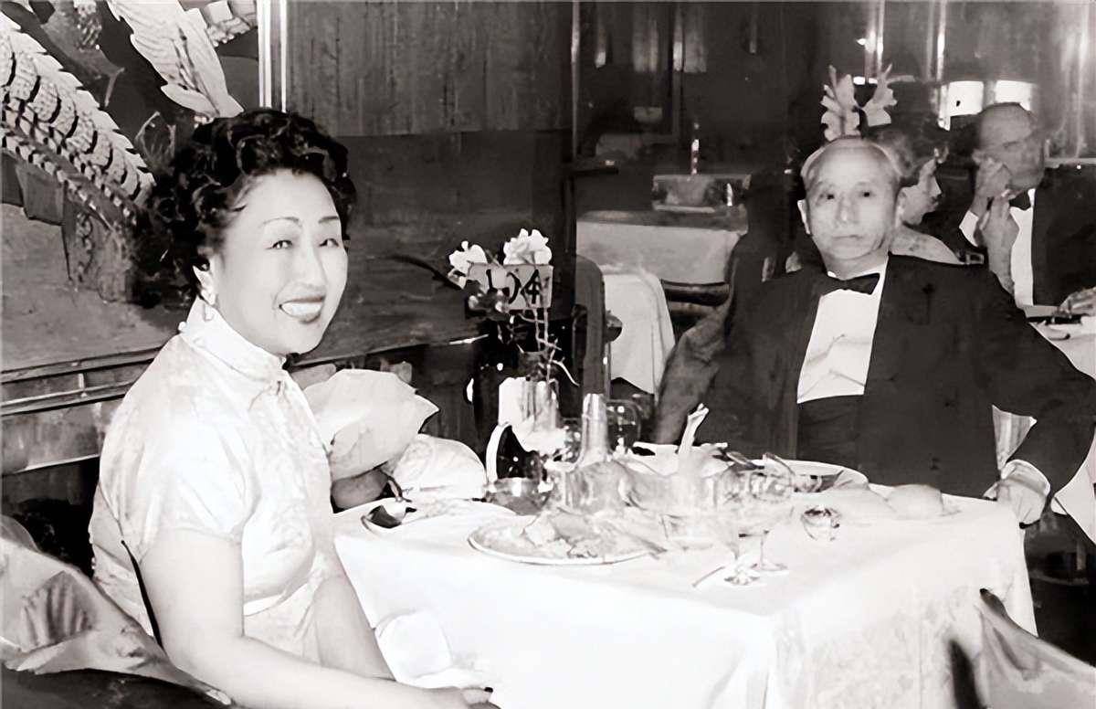 复旦校花严幼韵:112岁坚持化妆,爱吃肥肉甜食,晚年谈长寿秘诀_杨光