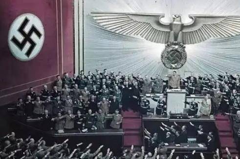 从落榜美术生到德国独裁者恶魔已经放出浩劫即将降临