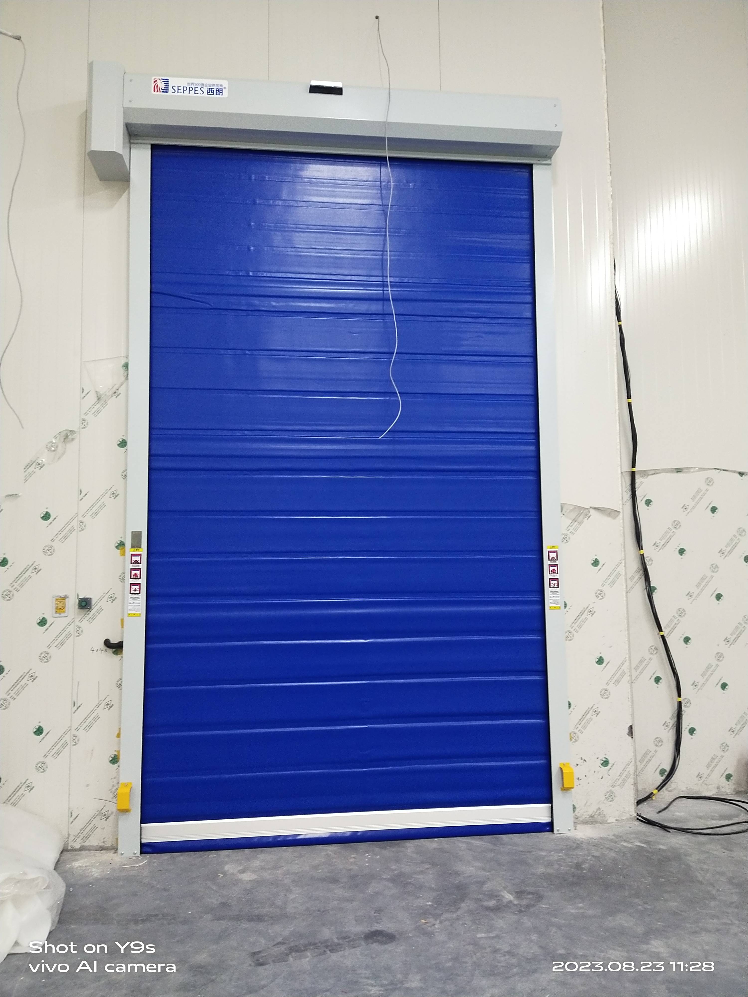 节能减排新选择:冷库保温快速门助力企业绿色发展