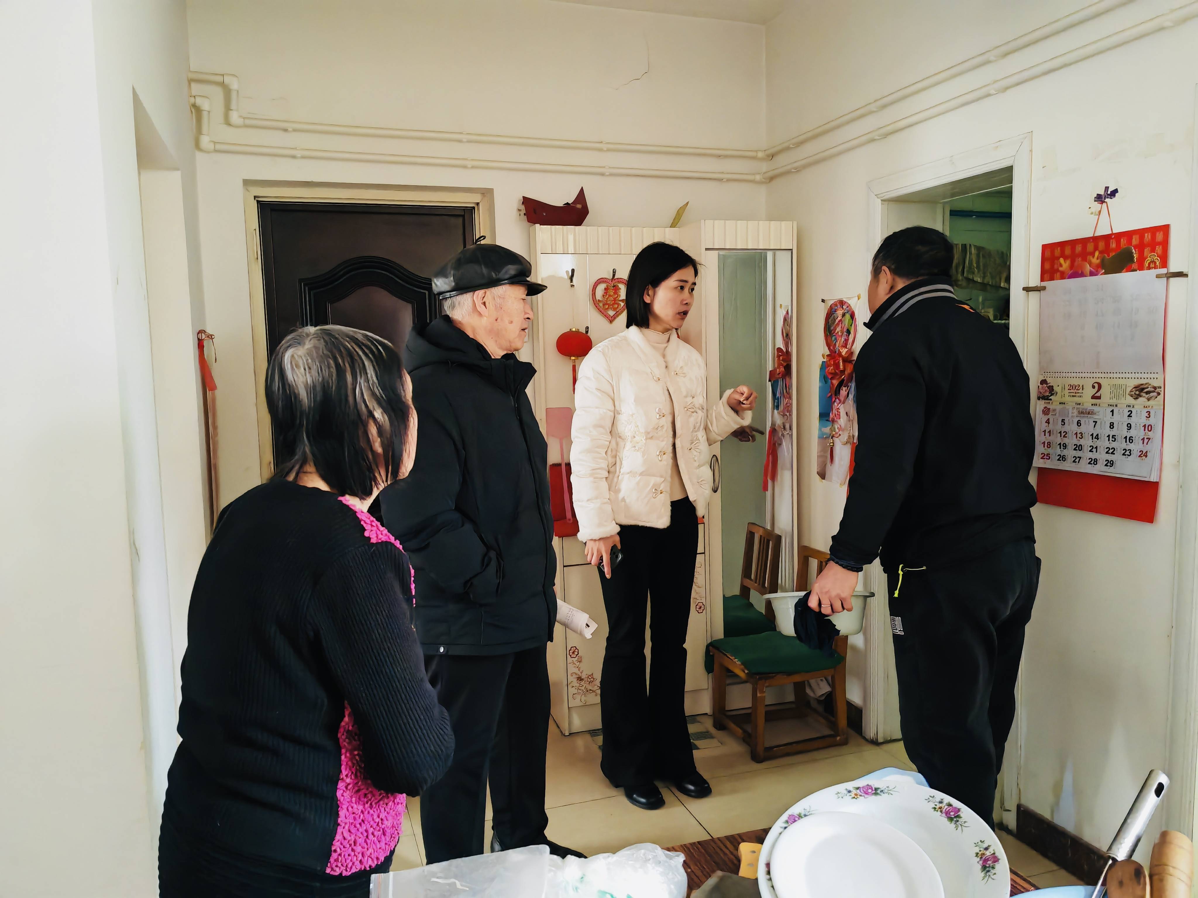 绿云社区网格员开展矛盾纠纷排查化解工作