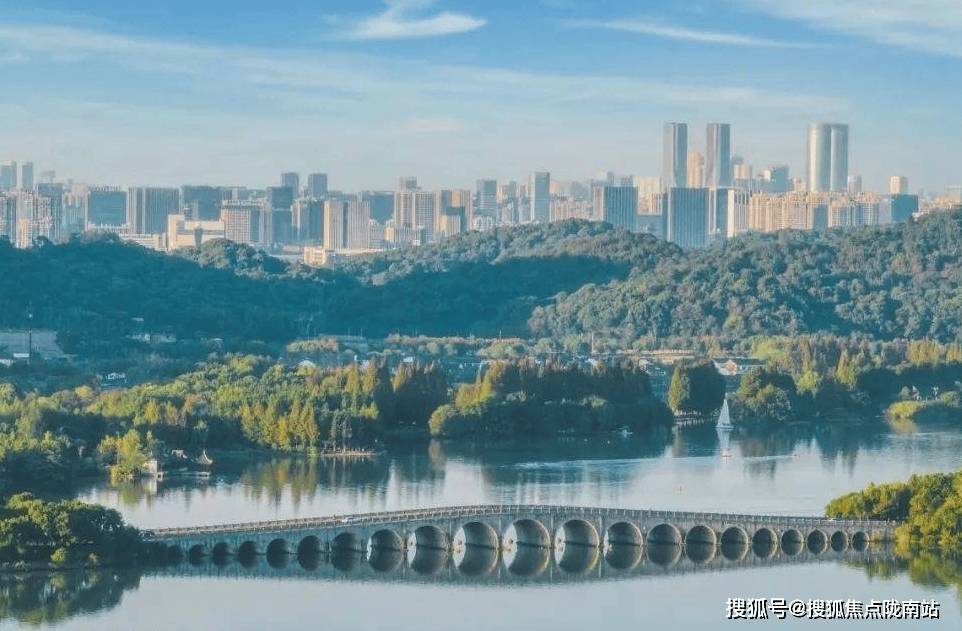 杭州萧山湘湖招商蛇口湖翠晓印轩楼盘价格丨招商蛇口湖翠晓印轩楼盘