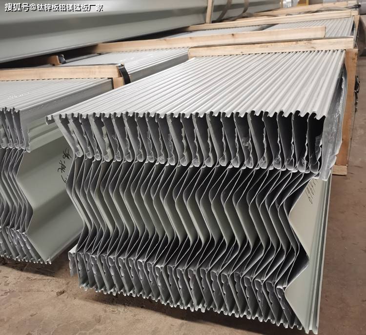 hv-156型大波浪彩钢波纹板厂家包装与安装效果