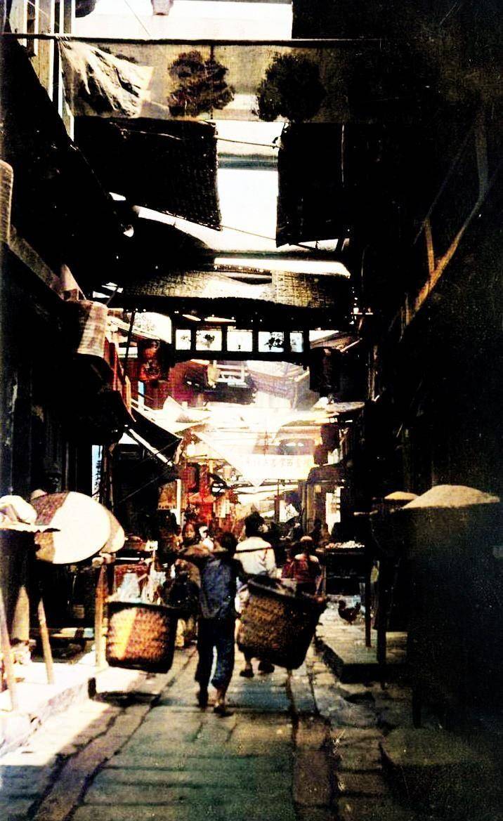 原创1922年潮州旧影当地妇人观海尽显风情洋女子盛装感觉奇怪