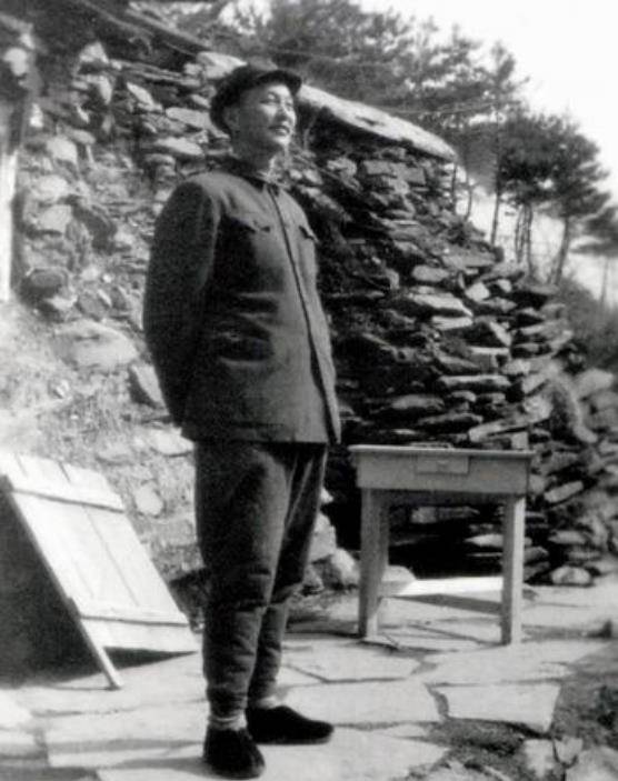 原创85年周纯全上将离开人世生前曾经留下遗言不要把我埋进八宝山