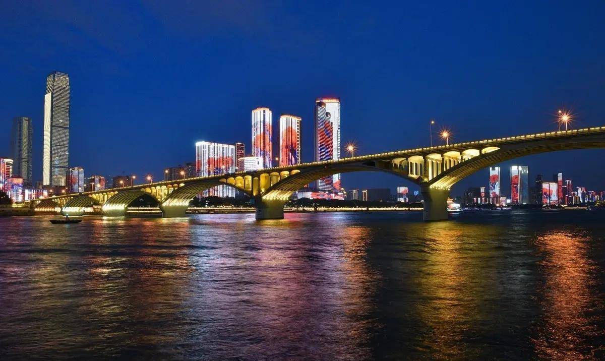 朱彦汰:百年迁国梦破灭,兄弟反目,虐待嫡母,一度被废_岷藩_武冈_长沙