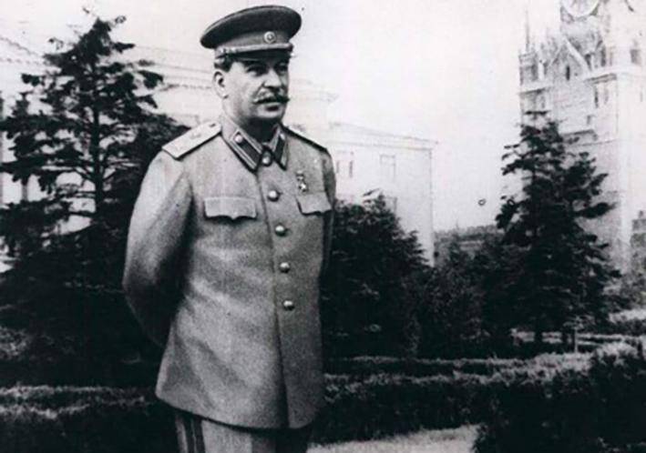 1935年蒙古总理当众扇了斯大林一巴掌他后来怎么了