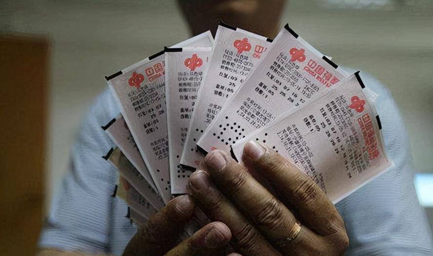 2007年河北一男子拿20万去买车被发现竟是5100万盗窃案要犯