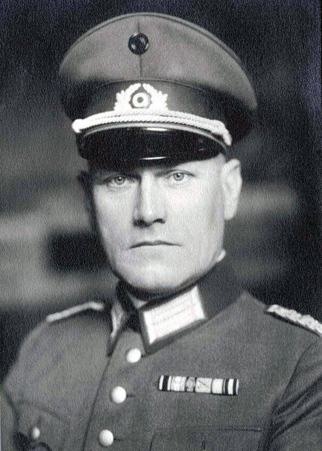 苏联间谍佐尔格暴露身份后被判绞刑