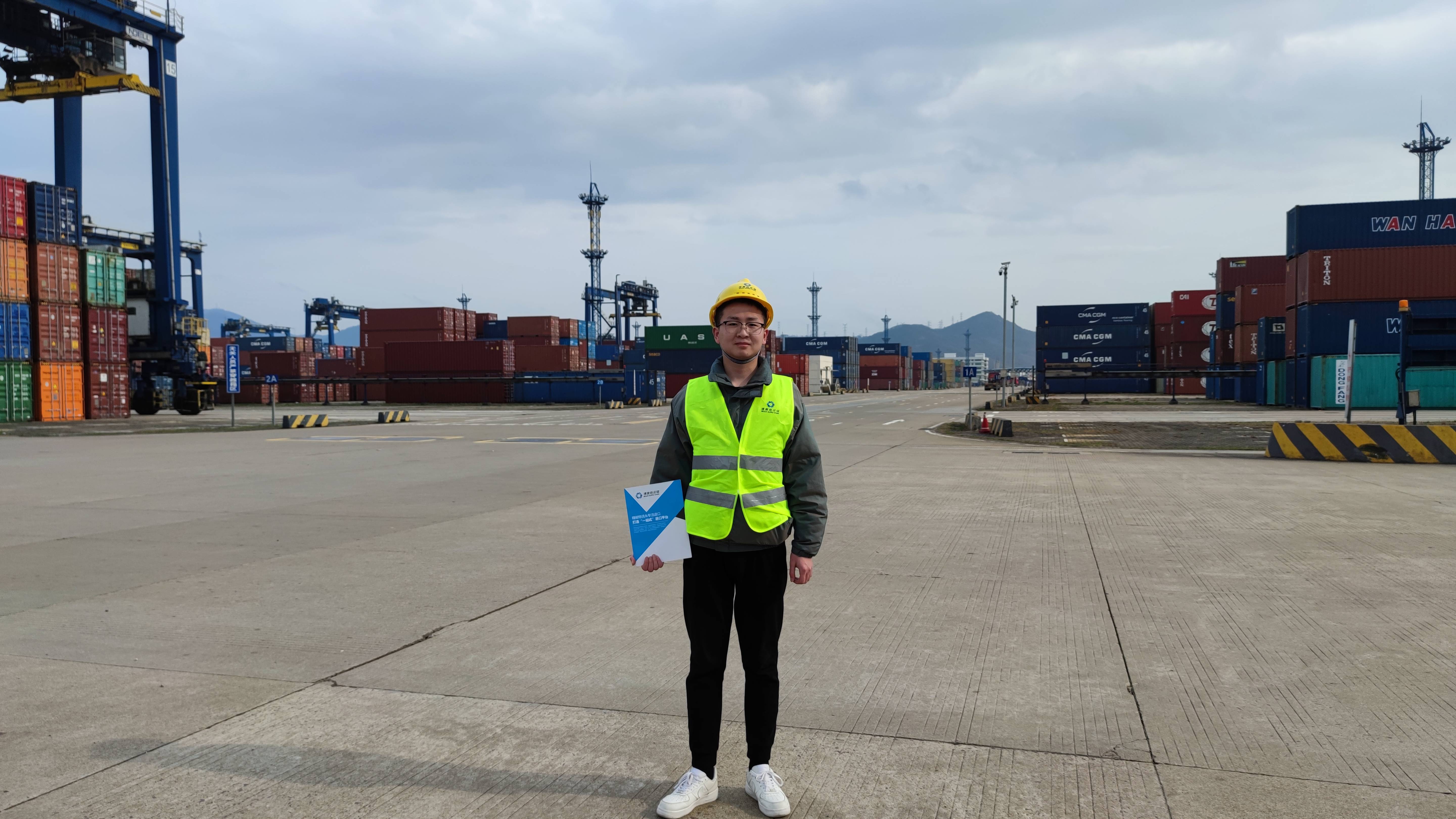 提醒:除合法持有国家濒危物种进出口管理机构核发的允许进出口证书外