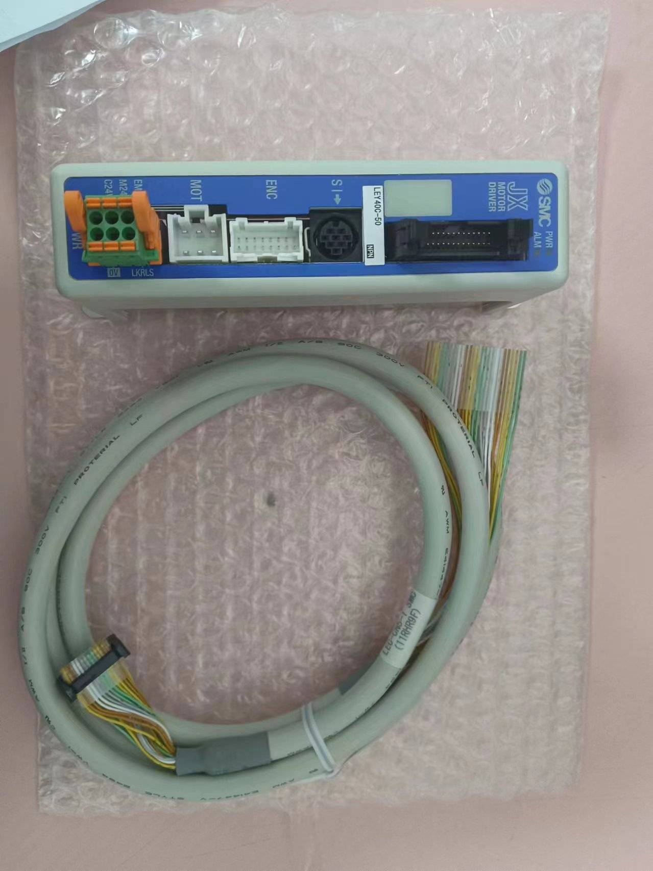 中崎华中事务所供应日本smc电缸驱动器jxc5171ley40c50