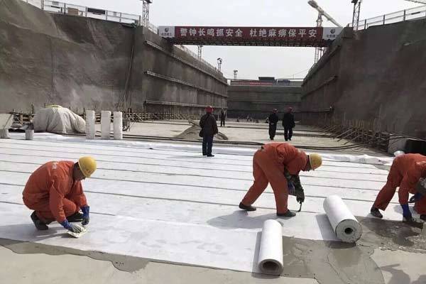 聚乙烯丙纶防水卷材——雨季防水的克星_施工_基层_效果