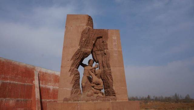 原创4000年前的一场天崩地裂这位母亲在生命最后紧紧抱着她的孩子