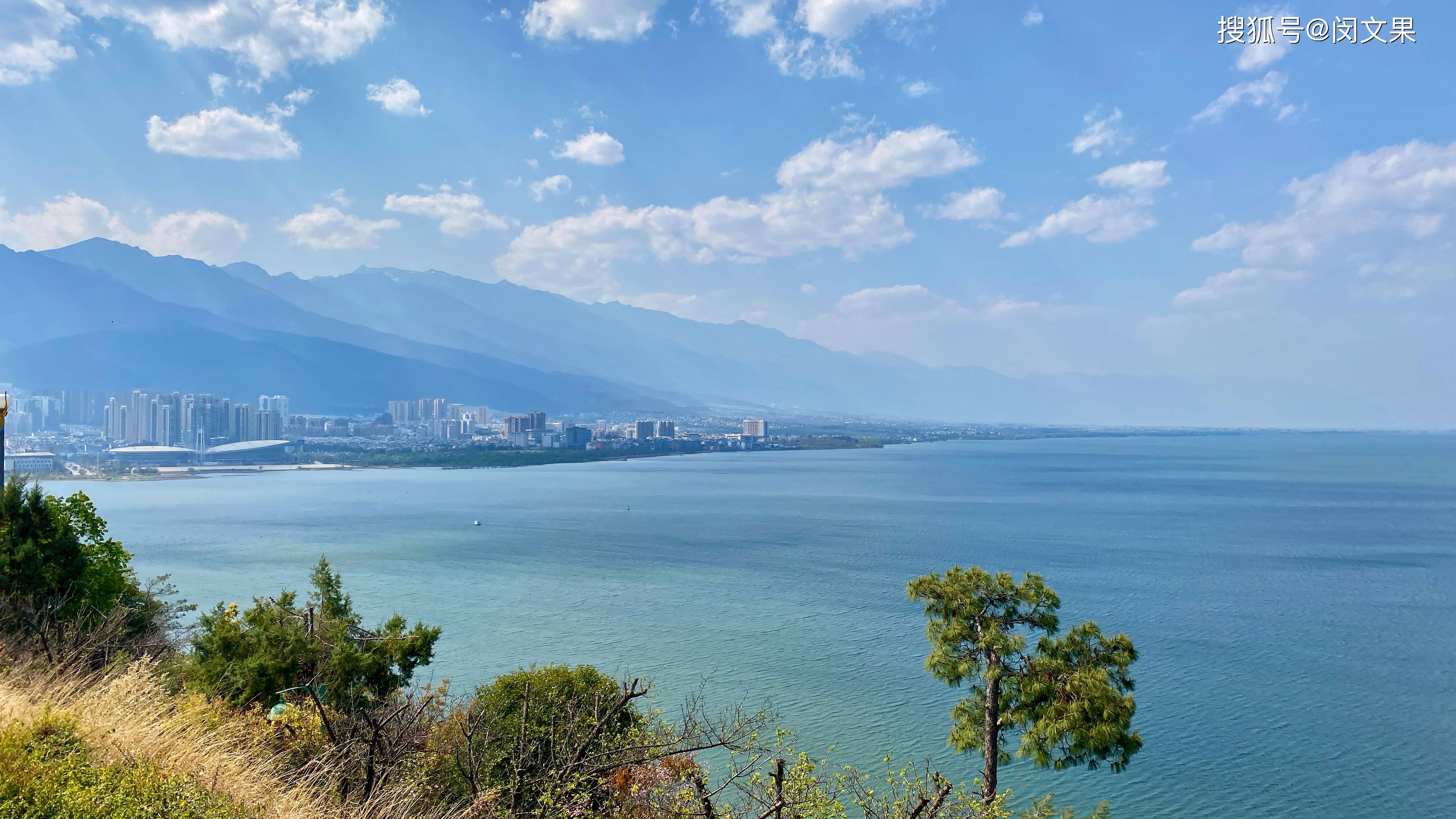 大理洱海天域英迪格有隐藏套房洱海景观是酒店门面及王牌
