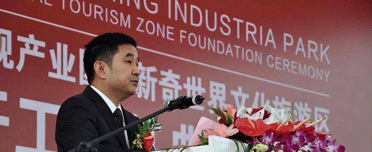 刚到北京的他,没有人脉,没有太多的资金,仿佛像一只无头苍蝇似的乱转.