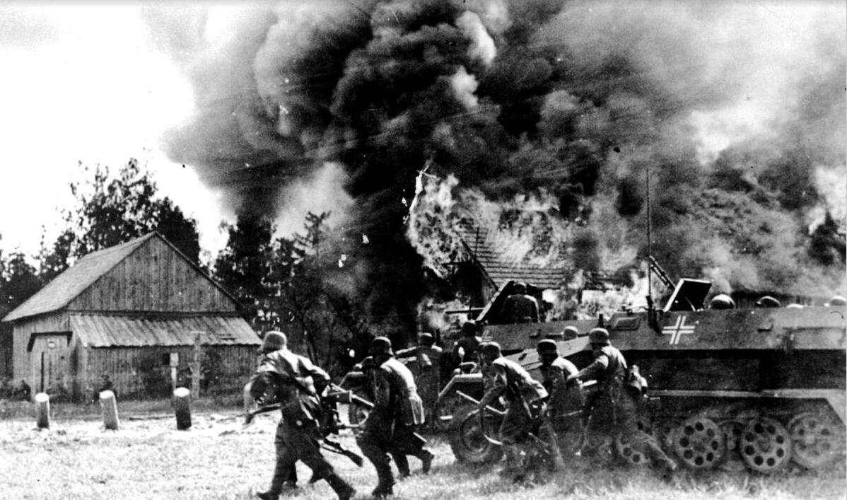 希特勒和他的手下在制定进攻苏联的"巴巴罗萨"计划时,竟然将战争结束