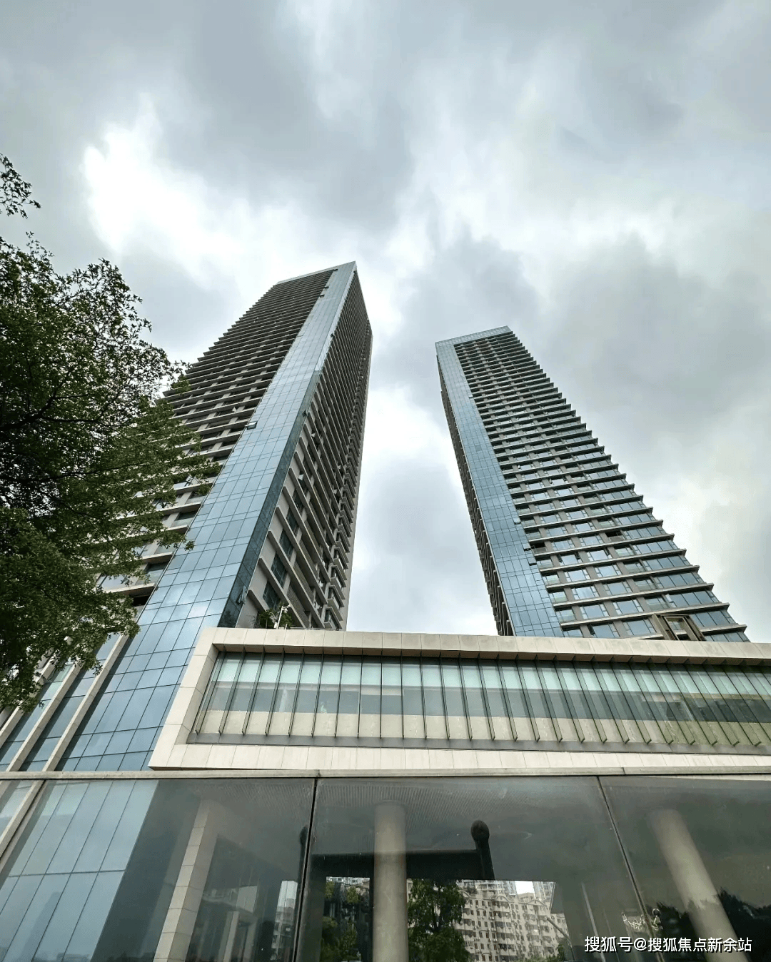 首页广州海珠海珠半岛花园售楼处电话海珠半岛花园欢迎您楼盘详情介绍