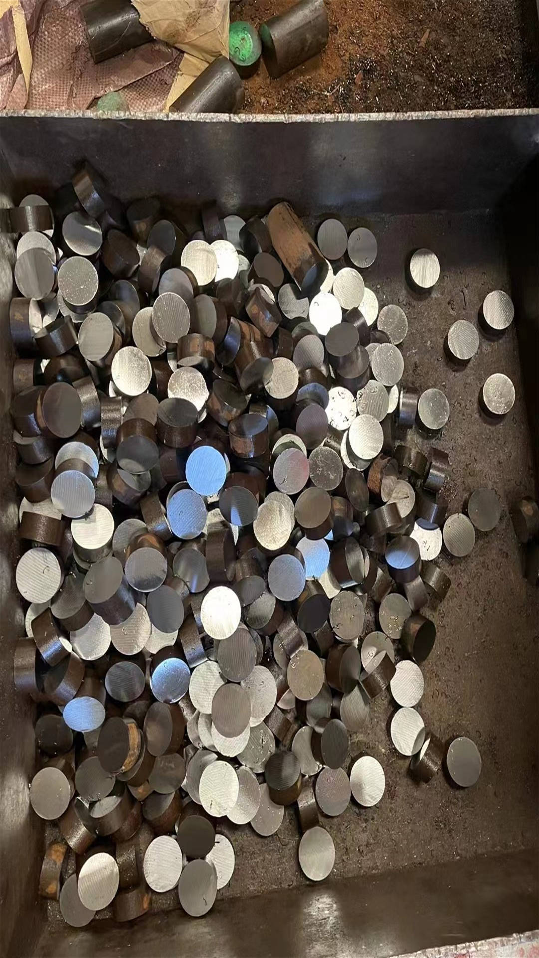 总之,p20模具钢材是一种常用的模具制造材料,具有良好的切削加工性能