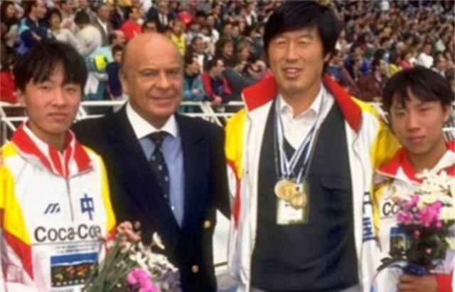 但是一个人的出现改变了中国田径长跑运动的现状,他就是1944年出生于