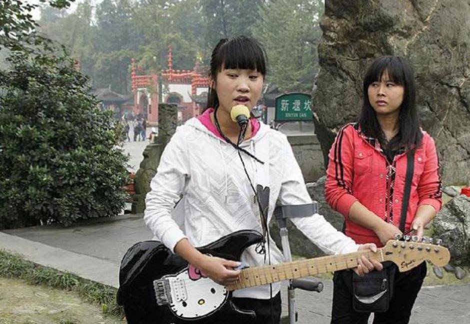 原创原创安徽妹子为救丈夫痛失双腿住院时丈夫却在ktv玩乐什么是爱