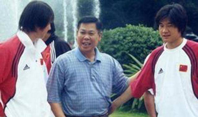 原创气功大师的陨落一手摧毁健力宝被判15年6年出来成逃犯