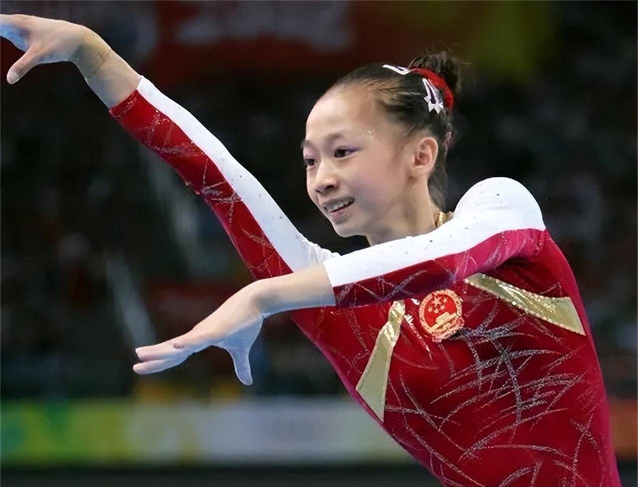 原创31岁奥运冠军近况再穿体操服退役后成女神1米9老公黝黑健硕