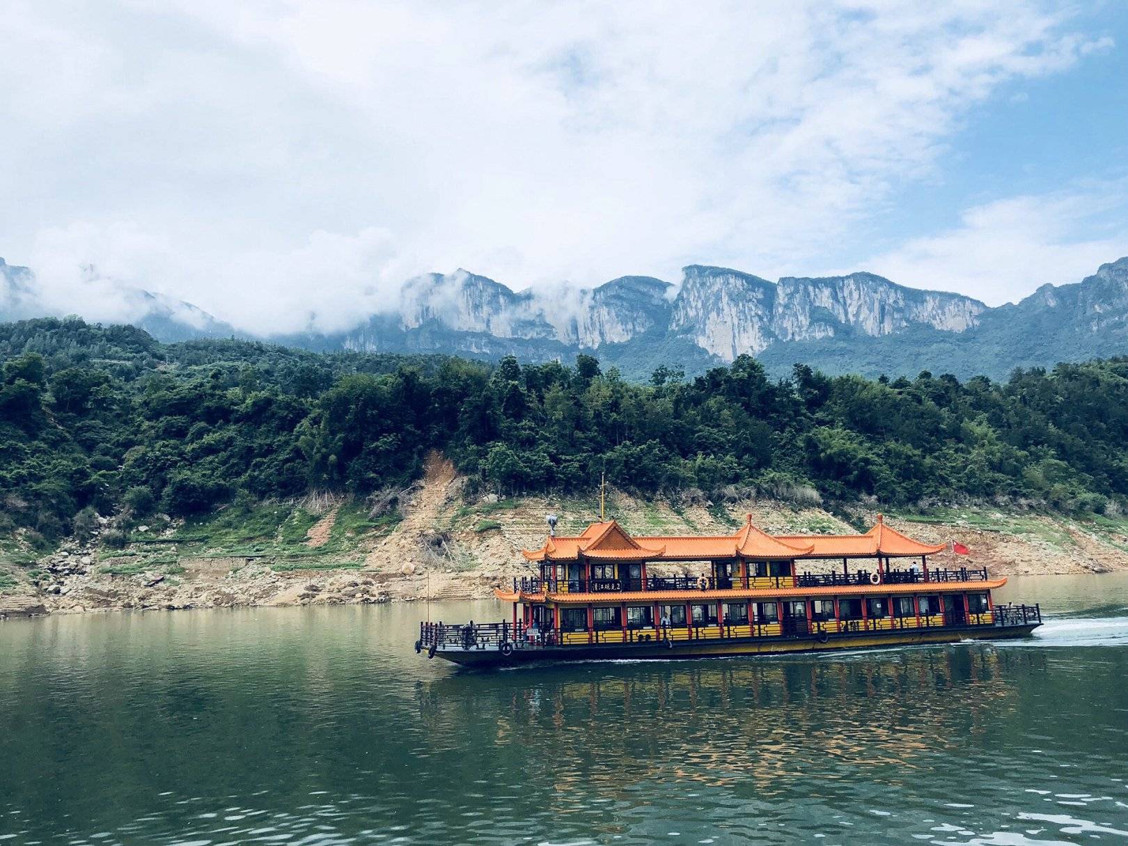 湖北恩施旅游攻略3天旅行团必玩景点湖北恩施旅游攻略三天旅行团攻略