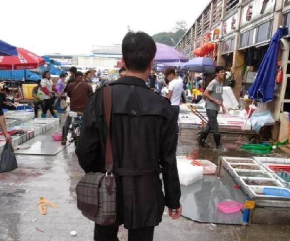 被害,父亲倾家荡产追凶17年:我不要钱,就要他偿命_王鹏鹏_王国华_何雷