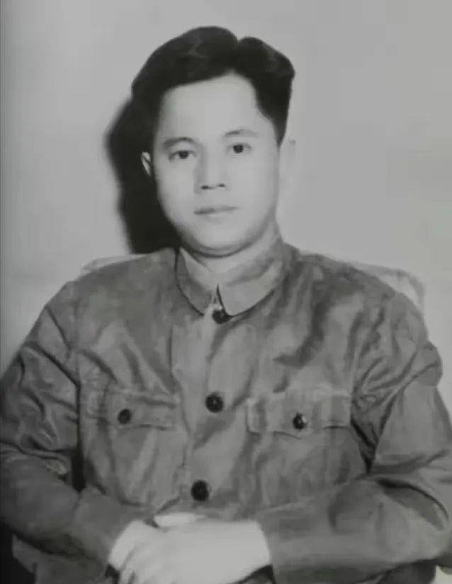 原创副总理方毅坚持实事求是正确看待两个凡是推动高考制度恢复