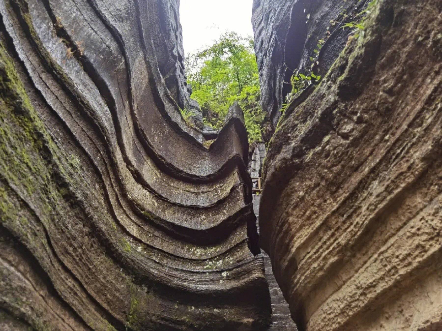 湖北恩施旅游攻略5天报团游必玩景点湖北恩施旅游攻略五天报团游攻略