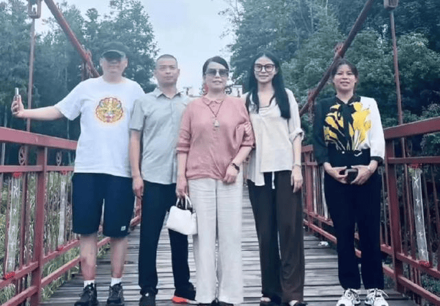 原创许敏一家人挺团结郭威过好自己日子田静和熊磊都回归正常生活
