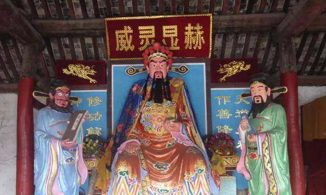 原创百年神庙能让洪水绕道专家都难以解释竟被三个孩子解开疑团